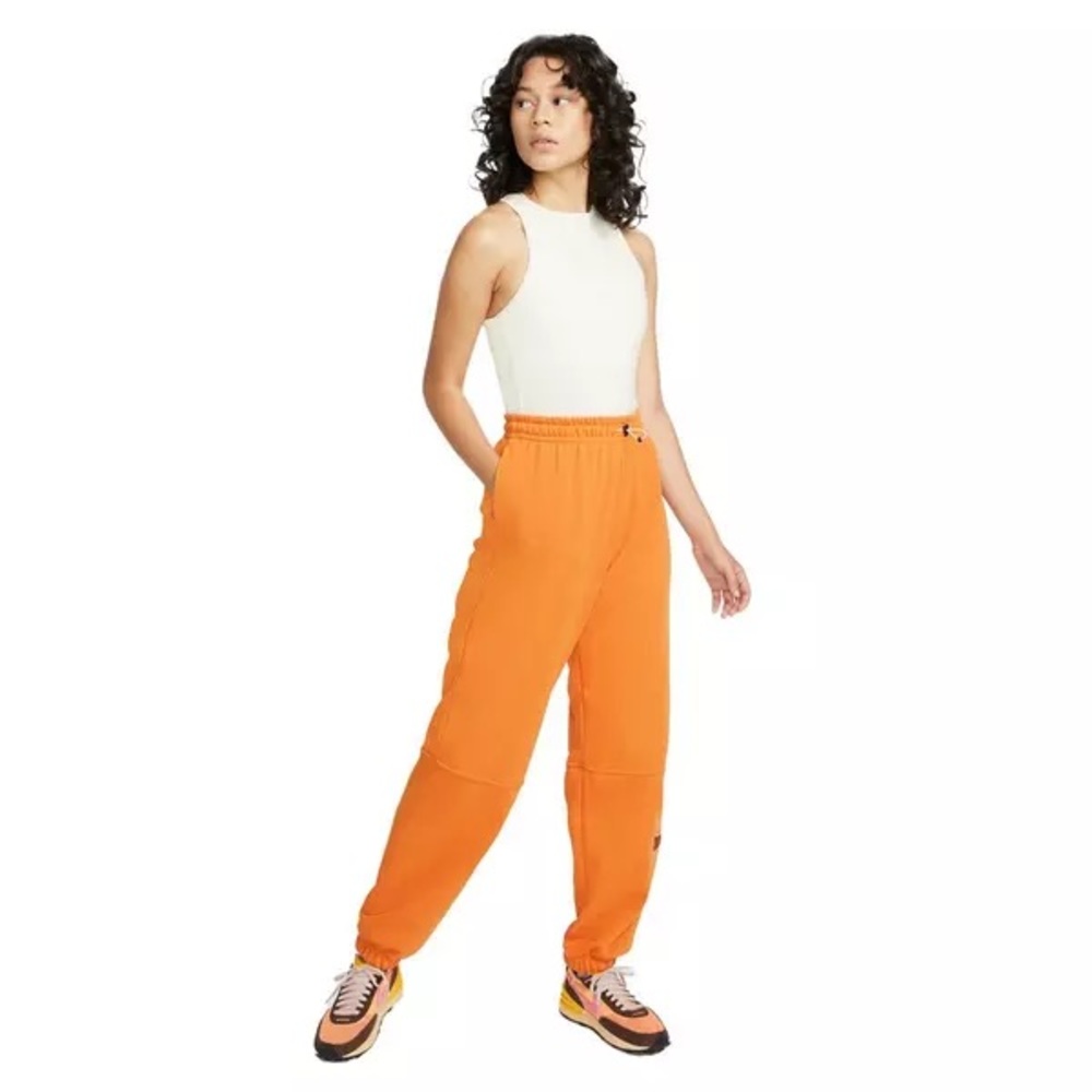Nike - Swoosh High Waist Joggers